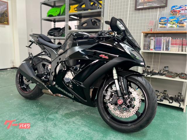 Ｎｉｎｊａ　ＺＸ−１０Ｒ　２０１１年式　逆車ＡＢＳ　ベビーフェイスバックステップ　フェンダーレス他