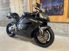 ホンダ　ＣＢＲ１０００ＲＲ　２００４年式　マッドブラックレプソル外装　カーボンプロテクター