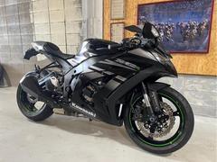 カワサキ　Ｎｉｎｊａ　ＺＸ−１０Ｒ　　２０１４年式　逆車　カーボンパーツ　フェンダーレス