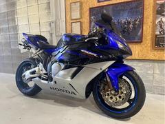 ホンダ　ＣＢＲ１０００ＲＲ　２００４年式　逆車フルパワー　ストライカーマフラー　フェンダーレス