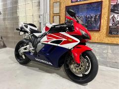 ホンダ　ＣＢＲ１０００ＲＲ　２００４年式　モリワキマフラー　ハンドル