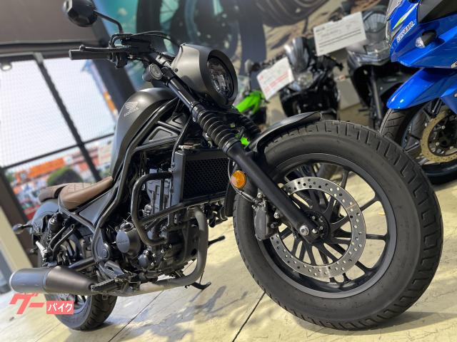 ホンダ　レブル250 純正　マットブラック　カウル ヘッドライトにカウルをセット！ ホンダ、クルーザーモデル