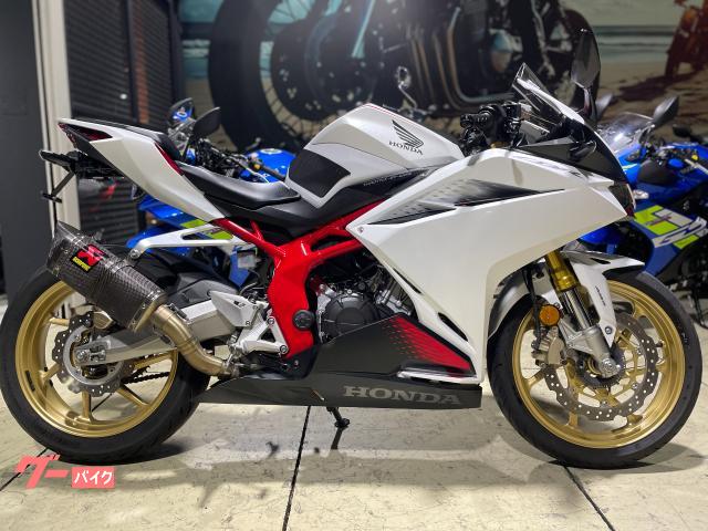 ＣＢＲ２５０ＲＲ　ホワイト　アクラポビッチマフラー　パワーボックスパイプ　ＥＴＣ　フェンダーレス
