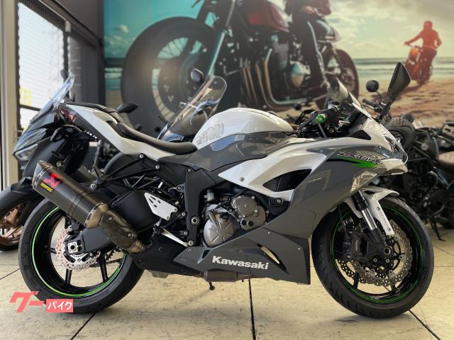 Ｎｉｎｊａ　ＺＸ−６Ｒ　ホワイト　車検２年付き　ＥＴＣ　アクラポビッチマフラー　フェンダーレス　純正スペアキー付属