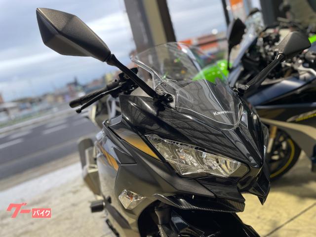 カワサキ Ninja 400 メタリックマグネティックダークグレー