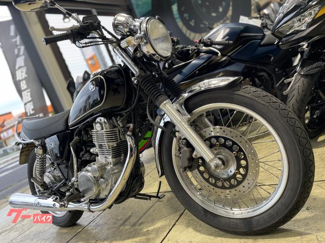 YAMAHA sr400 インジェクションモデル　車検切れ　値引き交渉します
 　 ヤマハ SR400 インジェクションモデル 車検2年付き スモール