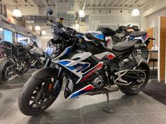 ＢＭＷ　Ｍ１０００Ｒ　Ｍモータースポーツカラー　新車