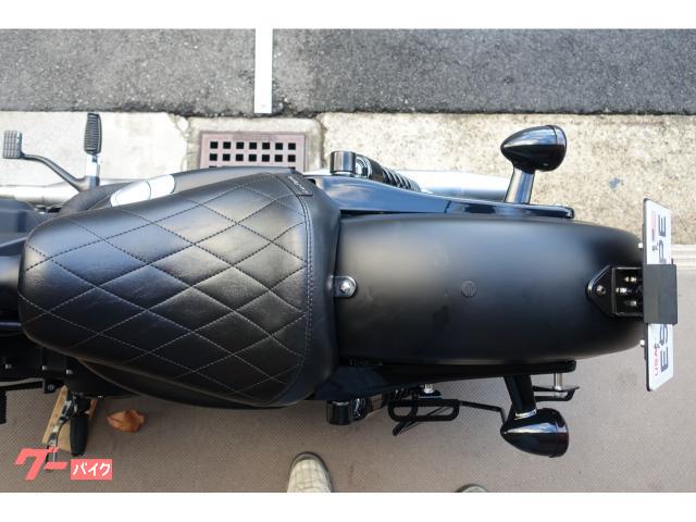 パイパンサムロー ＨＡＲＬＥＹ－ＤＡＶＩＤＳＯＮ ＸＬ８８３Ｎ アイアン サイドマウントメー サテンクロームエアクリーナー＆マフラー ラペラソロシート  フラットドラッグバーハンドル｜エスケープモーターサイクルズ （株）Ｅ．ＳＴＯＣＫ｜新車・中古バイクなら【グーバイク】