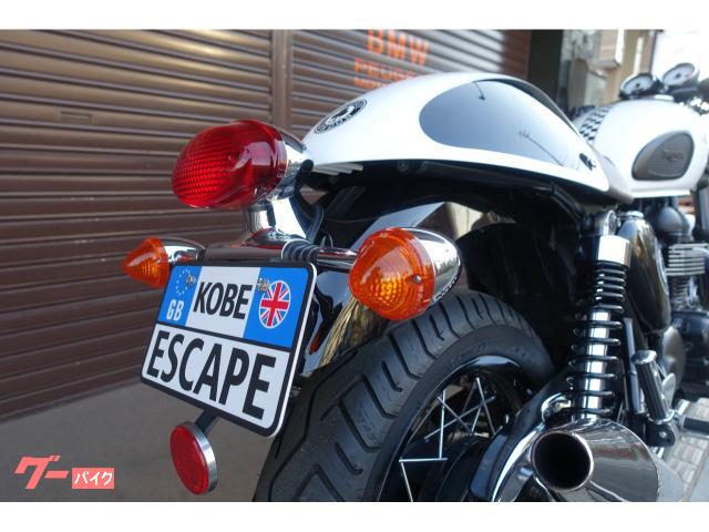 トライアンフThruxton900社外マフラー　メーカー不明 スラクストン900 トライアンフThruxton900社外マフラーメーカー不明 スラクストン900