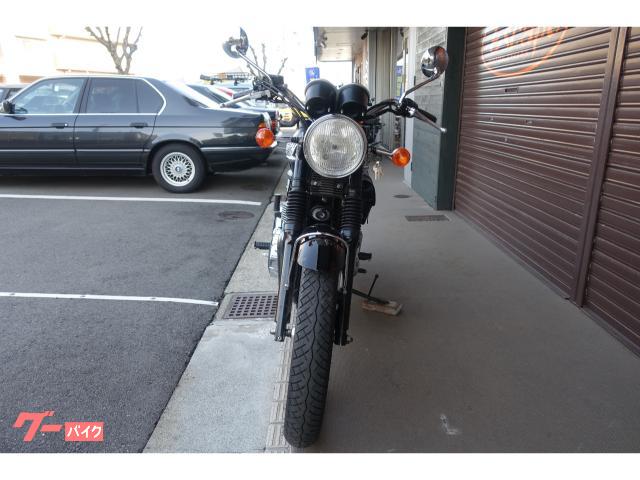 TRIUMPH ボンネビルT100 空冷キャブ ブラックアウト仕様