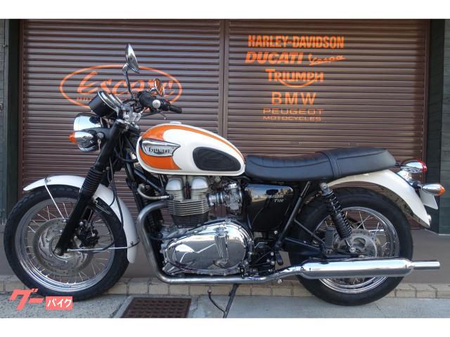 TRIUMPH ボンネビルT100 パールホワイト＆タンジェリン