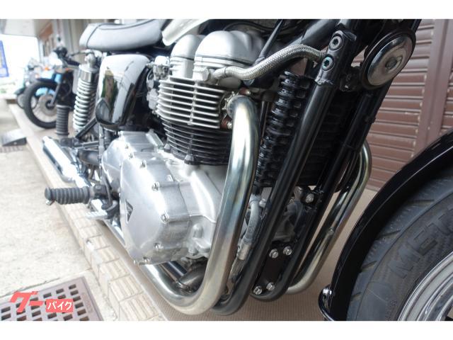 TRIUMPH ボンネビル790 カスタムペイント ハーモニカ