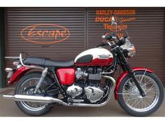 ＴＲＩＵＭＰＨ　ボンネビルＴ１００　純正ＯＰワイドスクリーン　リアキャリア付きグラブバー　センタースタンド