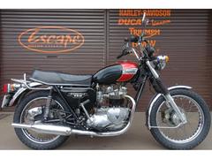ＴＲＩＵＭＰＨ　Ｔ１４０ボンネビル