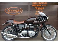 ＴＲＩＵＭＰＨ　スラクストン　カッパーブラウンメタリック　ロケットカウルＫＩＴ　ＴＯＧＡマフラー　ＢＲＯＲＡリアサス　リアフェンレス　セパハン