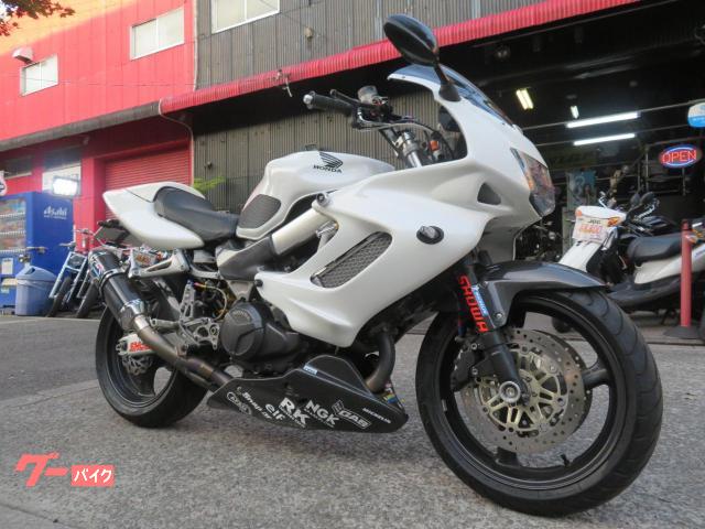 ホンダ ＶＴＲ１０００Ｆ ６ヵ月保証付 バッテリー新品 パールホワイト