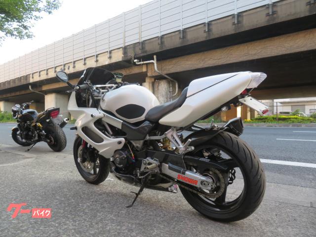 ホンダ ＶＴＲ１０００Ｆ ６ヵ月保証付 バッテリー新品 パールホワイト