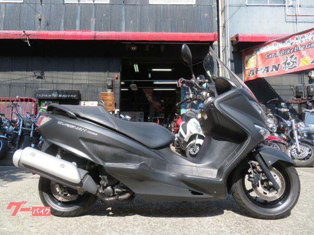 バーグマン２００　３ヵ月保証付　マットガンメタカラー　ロングスクリーン