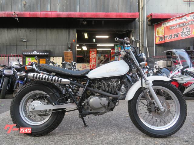 バンバン２００　３ヵ月保証付　ホワイトカラー　カスタム車　シート　マフラー　フェンダー