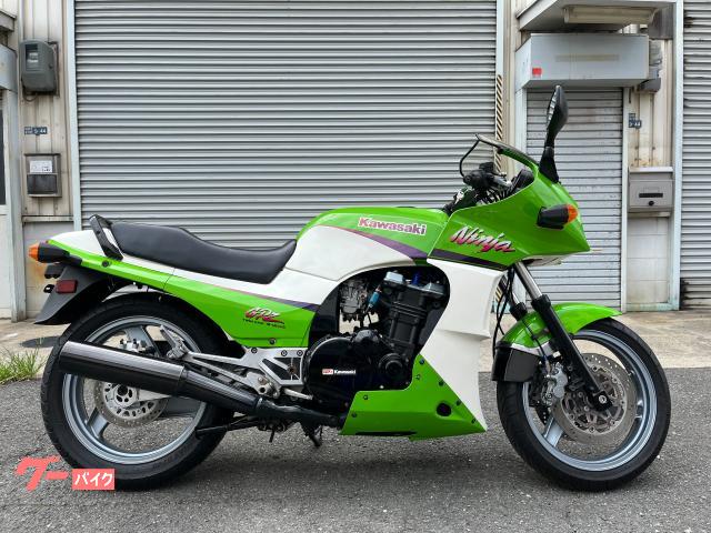 ＧＰＺ９００Ｒ　ノーマルフルカウル・オーリンズサス・センタースタンド