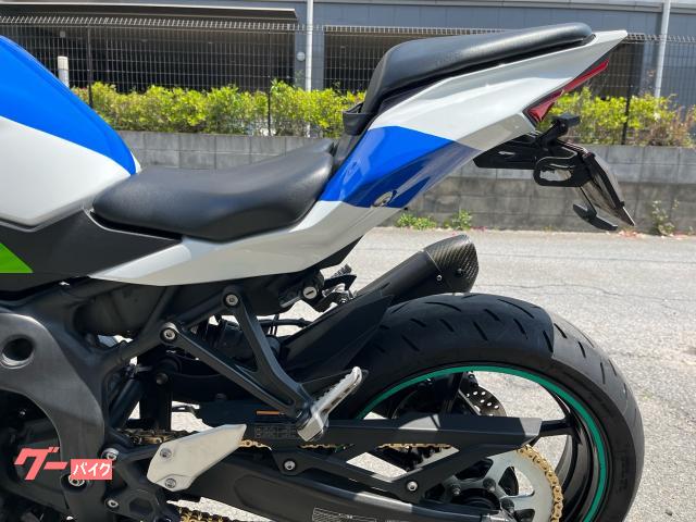 カワサキ Ninja ZX－25R アニバーサリー仕様／クイック