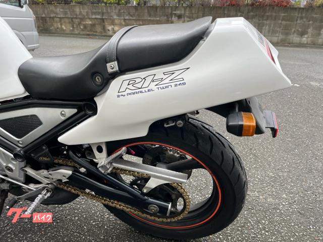 YAMAHA R1-Z 燃料タンク 新品未使用品 ホワイト 中古バイク YAMAHA R1