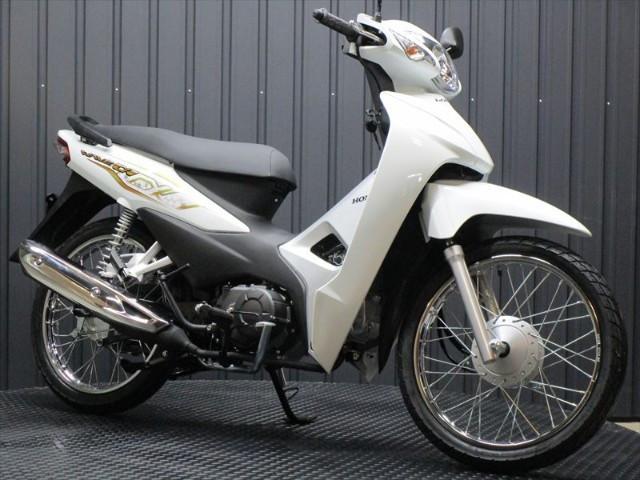 ホンダ waveアルファ110 輸入新車 ホワイトカラー chops 神戸店 新車 中古バイクなら グーバイク ホンダ waveアルファ110 輸入新車 ホワイトカラー chops 神戸店 新車 中古バイクなら グーバイク