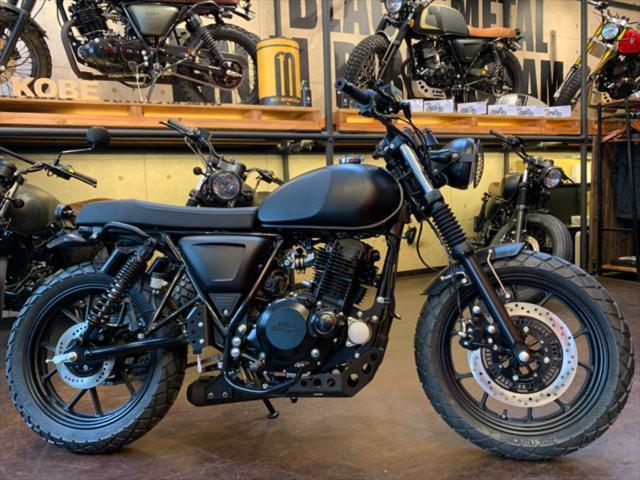 ＭＵＴＴ ＦＳＲ２５０ 正規取扱新車｜ＲＯＹＡＬ ＥＮＦＩＥＬＤ神戸・ＭＵＴＴ神戸 ｐｒｏｄｕｃｅｄ ｂｙ  Ｃｈｏｐｓ｜新車・中古バイクなら【グーバイク】