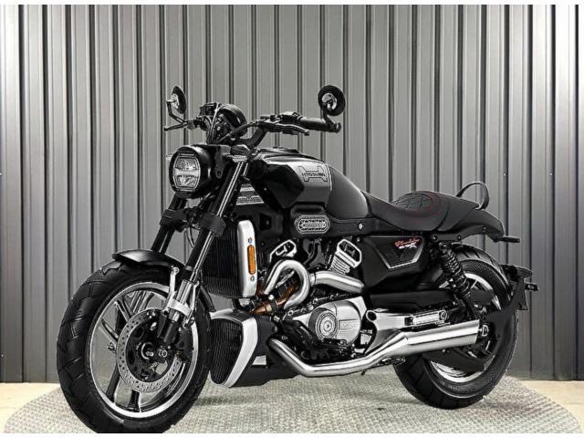 バイク GUS GUS 125 HYOSUNG GV125Xロードスター ナイトブラック 正規販売