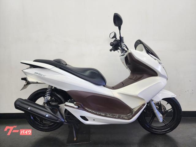 ＰＣＸ　ＪＦ２８モデル　ステップボード　サイドスタンド　ＬＥＤテールランプ　リアフェンダーレス　ＨＩＤ