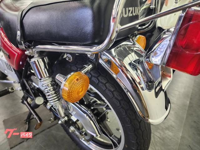 スズキ GN125H タンク水平化 マフラーカスタム｜バイクショップ