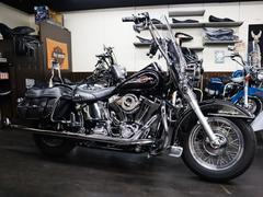 ＨＡＲＬＥＹ−ＤＡＶＩＤＳＯＮ　ＦＬＳＴＣ　ヘリテイジソフテイルクラシック　Ｓ＆Ｓエアクリーナー　パイソンフィッシュテール独立マフラー