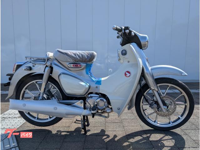 スーパーカブC125 新2026年モデル 新色プレミアムシルバーメタリック