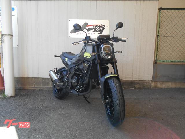 ＢＥＮＥＬＬＩ レオンチーノ２５０ ＡＢＳ ２０２２年型 商社保証２年｜山輪｜新車・中古バイクなら【グーバイク】