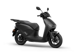 ホンダ　ＣＵＶ　ｅ：　ＥＶ車