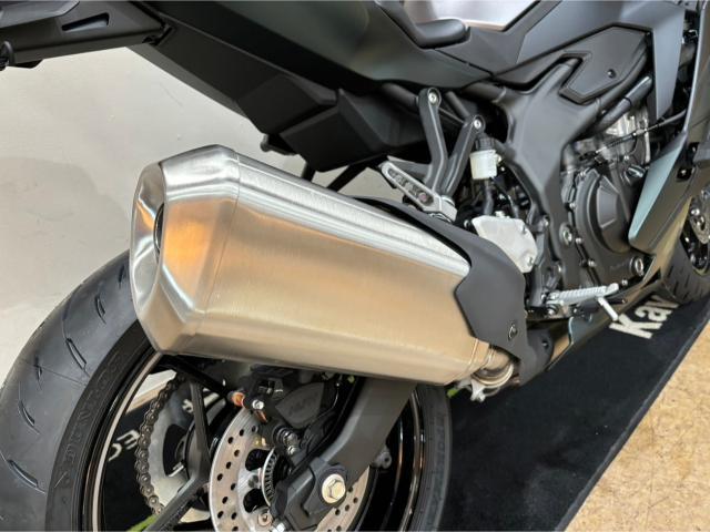カワサキ Ninja ZX－4R SE 2025年モデル｜株式