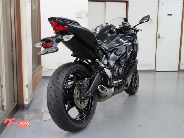 カワサキ Ｎｉｎｊａ　ＺＸ－２５Ｒ　タンクパット付きの画像（兵庫県