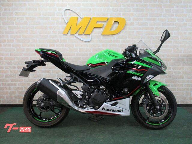 Ｎｉｎｊａ　２５０　ＫＲＴ　ＥＤＩＴＩＯＮ　エンジンスライダー　ＵＳＢ電源付　マルチバー