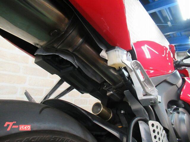 ホンダ CBR1000RR SC57 後期 MRAスクリーン