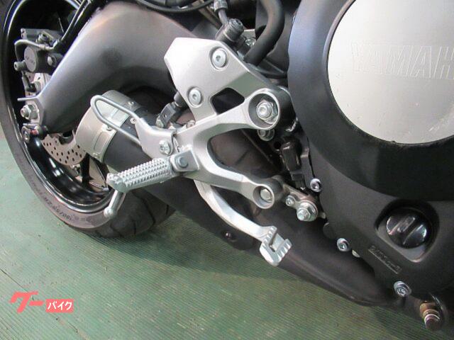 XSR900用　RN56J フロントフェンダー XSR900 22- アルミフロントフェンダー ブラック EUヤマハ純正
