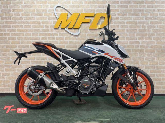 １２５デューク　原付二種　白オレンジ　ノーマル車