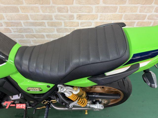 カワサキ ZRX1200 DAEG オーリンズエディション BEET 