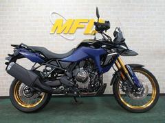 スズキ　Ｖ−ストローム８００ＤＥ　ＥＭ１ＢＡ　ＡＢＳ　ハイスクリーン　ヘルメットホルダー付