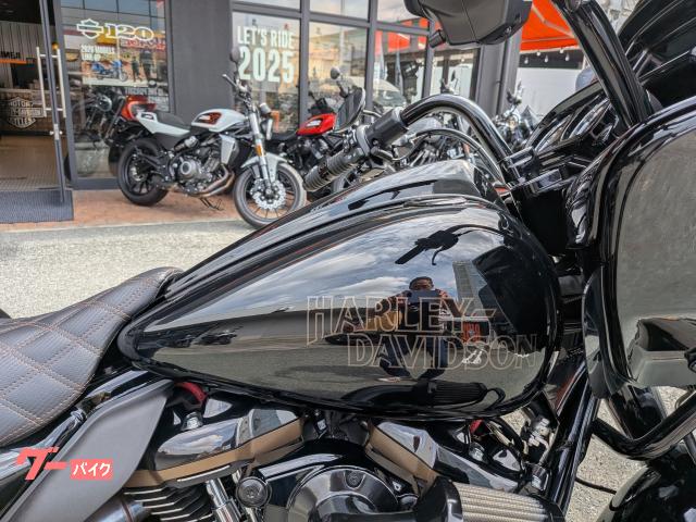 バイクシート 黒 2スプリング付き ハーレー Harley-Davidson ハーレー