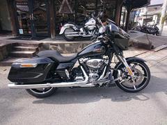 ＨＡＲＬＥＹ−ＤＡＶＩＤＳＯＮ　ＦＬＨＸ　ストリートグライド
