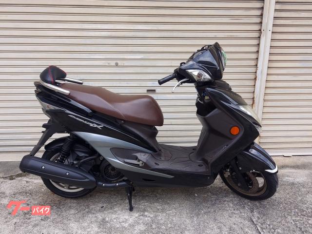 シグナスＸ　ＳＲＦＩ　後タイヤバッテリー新品