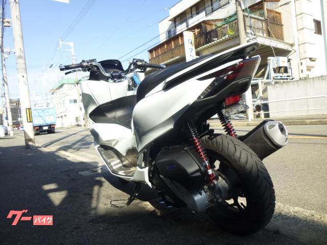 ホンダ ＰＣＸ 現行型 １オーナー 社外外装 カスタム スペアキー付き｜ＧＡＲＡＧＥ Ｋｓｃ｜新車・中古バイクなら【グーバイク】