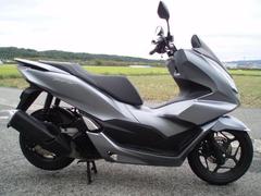 ホンダ　ＰＣＸ　ＪＫ０５　マットコスモシルバーメタリック　フロントＡＢＳ　ワンオーナー車