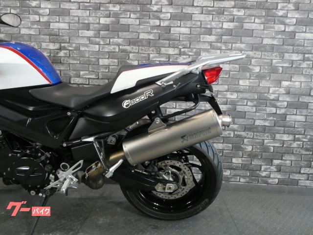 BMW F800R アクラポビッチマフラー カーボンRフェンダー 