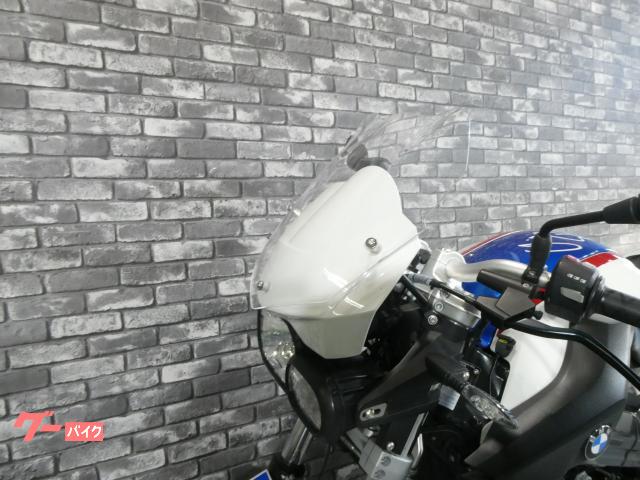 BMW F800R アクラポビッチマフラー カーボンRフェンダー 